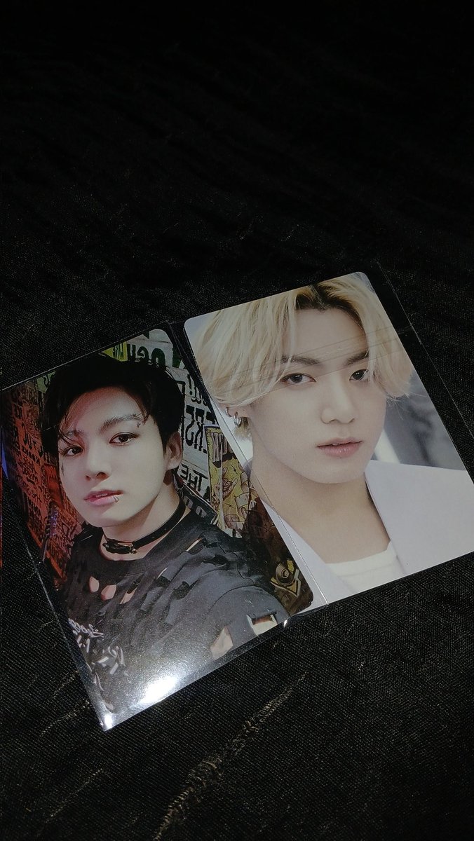 thvkim9597's tweet photo. Feedback mega positivo para a @bluerkoo que me vendeu esse Jungkook Sg 💜🥰, veio bem embalado é sem nenhuma avaria. https://t.co/v6sW5hv0V2