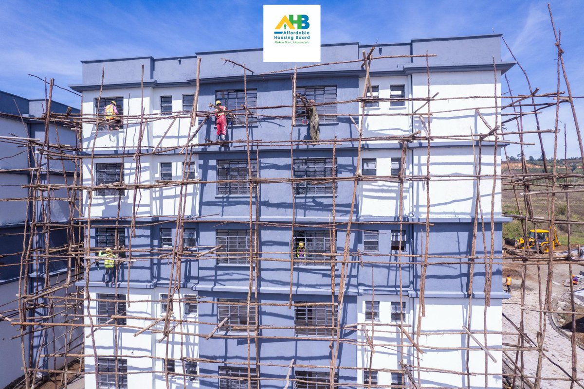 𝐎𝐰𝐧 𝐘𝐨𝐮𝐫 𝐃𝐫𝐞𝐚𝐦 𝐀𝐩𝐚𝐫𝐭𝐦𝐞𝐧𝐭 𝐢𝐧 𝐎𝐥𝐤𝐚𝐥𝐨𝐮, 𝐍𝐲𝐚𝐧𝐝𝐚𝐫𝐮𝐚 𝐂𝐨𝐮𝐧𝐭𝐲.
Step into the Olkalou Affordable Housing Project, where 100 affordable and modern units—ranging from studios to two-bedroom apartments—are ready for allocation. This project offers