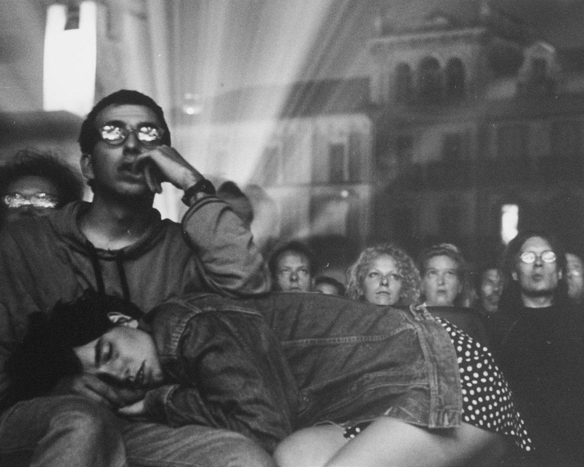 Are you a film critic who wants to learn more about the art of writing about movies? Don't miss the chance to participate in the #LocarnoCriticsAcademy.

Send your application by April 24. The workshop is conducted in partnership with <a href="/mubi/">MUBI</a>.

→ Apply: shorturl.at/AcpaQ