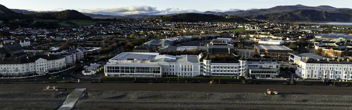 Daeth arbenigwyr blaenllaw ym maes twristiaeth o Gymru, a thu hwnt, ynghyd yn Uwchgynhadledd Twristiaeth Cymru yn Llandudno i drafod tueddiadau, heriau, ac i rannu eu mewnwelediadau. 🌟 Mae cyflwyniadau o'r digwyddiad bellach ar gael yma: ow.ly/ZcbV50VCpAr