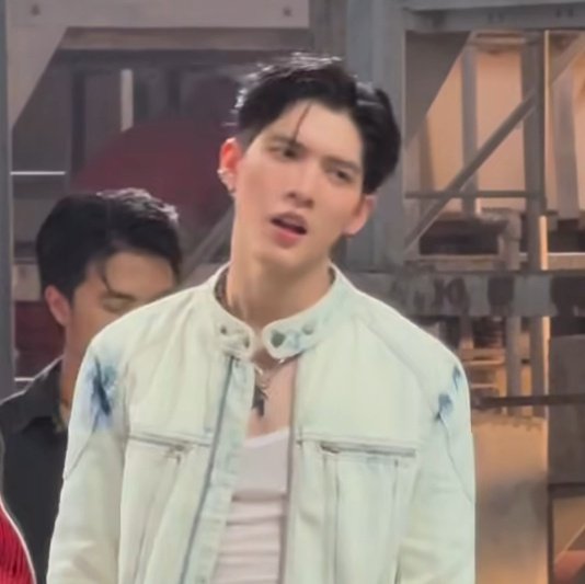 Fujoshiee's tweet image. #AouBoom au ft. #JASPER
Aou, si leader yang terkenal strict punya skin yang berbeda kalau sudah dengan pacar cantiknya.
