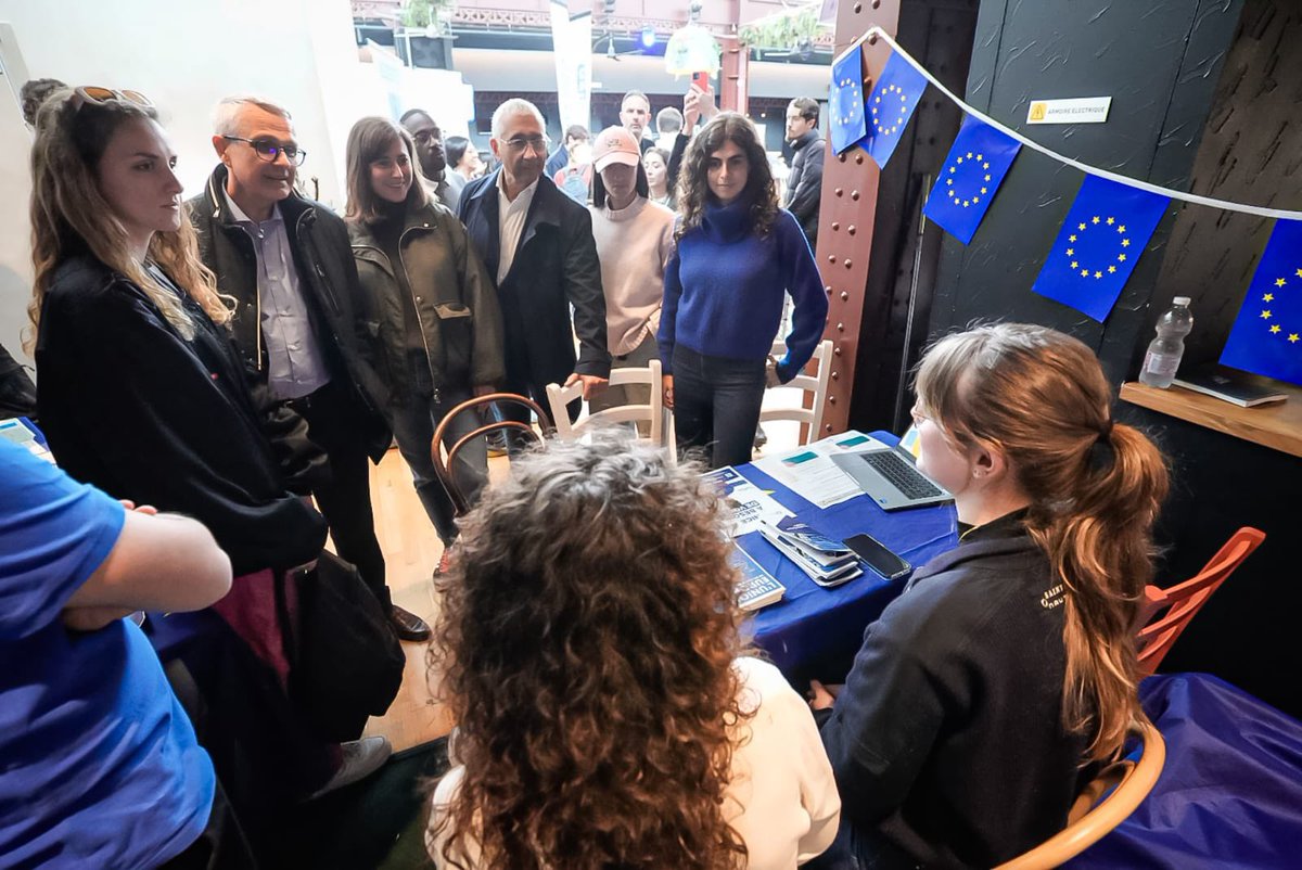 Avec <a href="/MagaliAltounian/">Magali Altounian</a> pour représenter <a href="/cestrosi/">Christian Estrosi</a> au salon Pro’Pulse organisé par la dynamique <a href="/FACE_06/">FACE 06</a> soutenue par <a href="/MetropoleNCA/">Métropole Nice Côte d'Azur</a> Des ateliers recrutement, insertion pro, et entrepreneuriat destinés aux étudiants et animés par des entreprises. C’est cela être étudiant à #Nice06 !