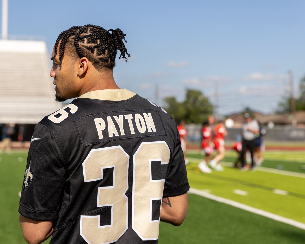 New Orleans Saints (@saints) on Twitter photo Rico Payton with major support for #Saints High School Girls Flag Football 🫡
<a href="/SaintsinComm/">New Orleans Saints Community</a> Rico Payton with major support for #Saints High School Girls Flag Football 🫡
<a href="/SaintsinComm/">New Orleans Saints Community</a>