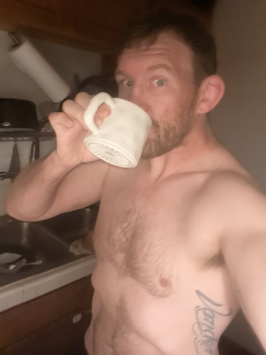 Good morning , the family is sleeping and I’m gonna watch anime