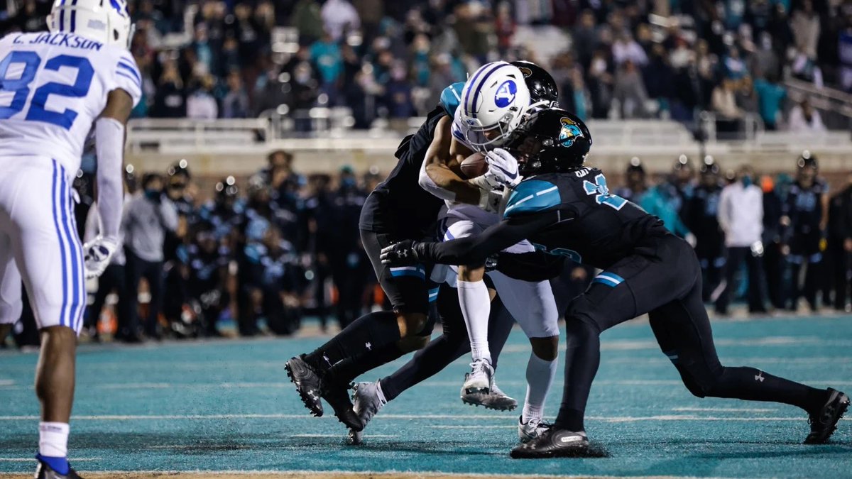 ChantsSzn's tweet photo. Enjoy retirement Lee Corso!
Teal Nation forgives you for picking BYU in 2020!
#ChantsUp #MormonsvsMullets #CollegeGameday https://t.co/c8YTzfJZJB