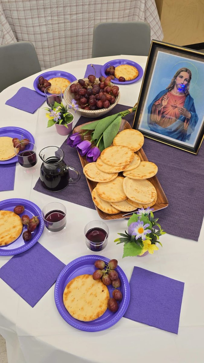 StMarthaCES's tweet photo. Our kindergarten students are joyfully preparing their hearts for Easter, celebrating the resurrection of Jesus through songs, stories, and a symbolic Holy Thursday meal. #EasterJoy #Allelulia https://t.co/ssvkEEBo4y