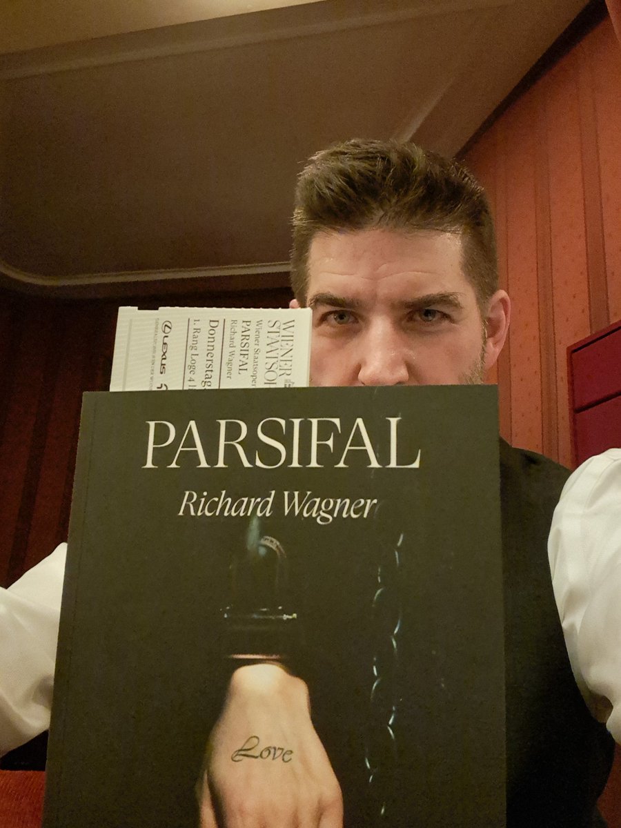 ClassicalCritic's tweet image. Redemptive #Weidringer[TM] at the Wiener Staatsoper for the easterly #Parsifal. Conductor, who cares. But thr singing! Günther Friedrich Groissböck, Klaus Florian Vogt, Anja Kampe, Schmeckenbecher et al.