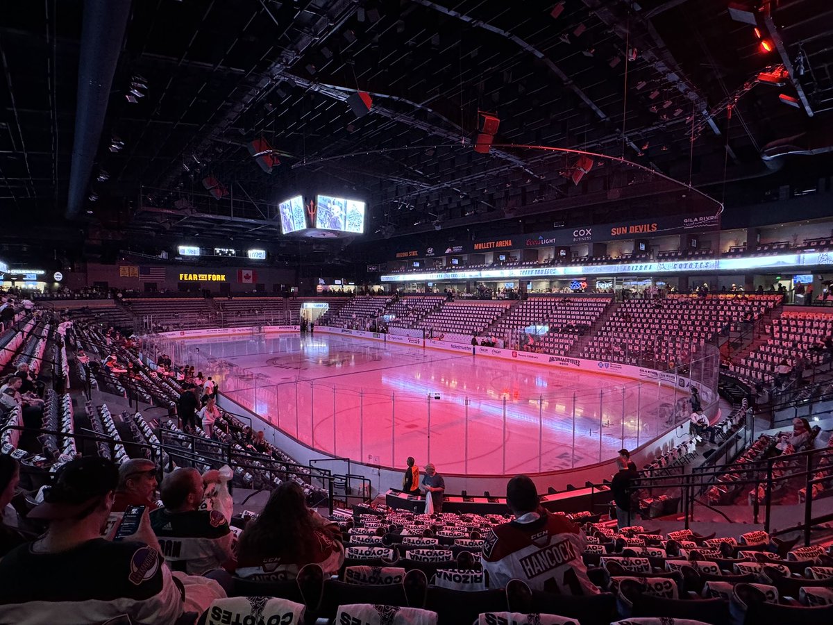 TimingChalk's tweet photo. 1 year ago today… I lost apart of me… a true deep meaning to why I’m such a hockey fan today… from the inaugural game between the Kraken and Coyotes to the very.. very end game last year… things just never healed the same…🌵 https://t.co/cs5GxEMJwE