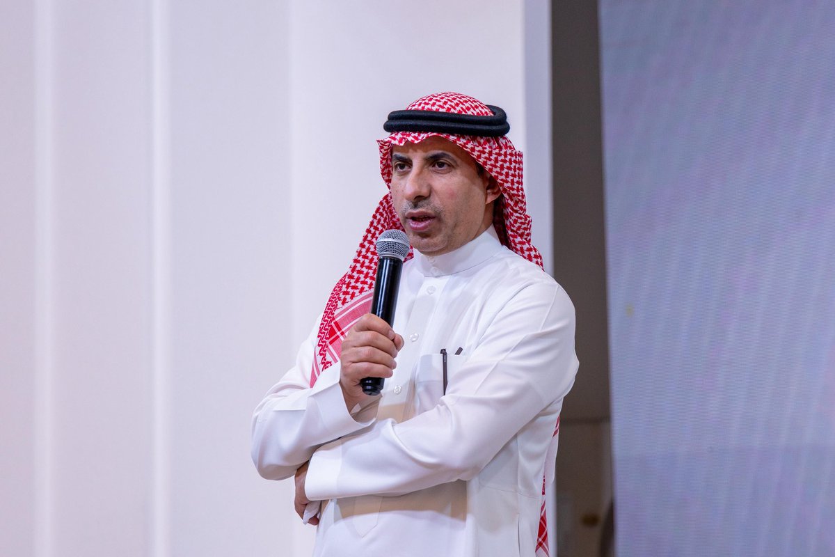 saudiFF's tweet photo. الاتحاد السعودي لكرة القدم يقيم 3 ورش عمل لمراقبي المباريات والمنسقين الإعلاميين والأمنيين بالتعاون مع الاتحاد الآسيوي. 🔽
🔗- https://t.co/nwD2R3x3cs https://t.co/Cz86frocAi