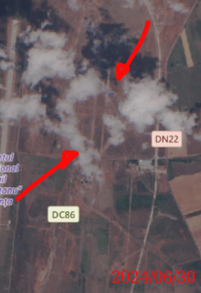 Lukai1861's tweet photo. #Romania | Satellite 🛰 images:
2024/06/30
The first phase of the construction started in June, on 30 June there were the first land stripes and the ground was levelled.
#NATO #Airbase #Costanța https://t.co/G7H9DCX8kR
