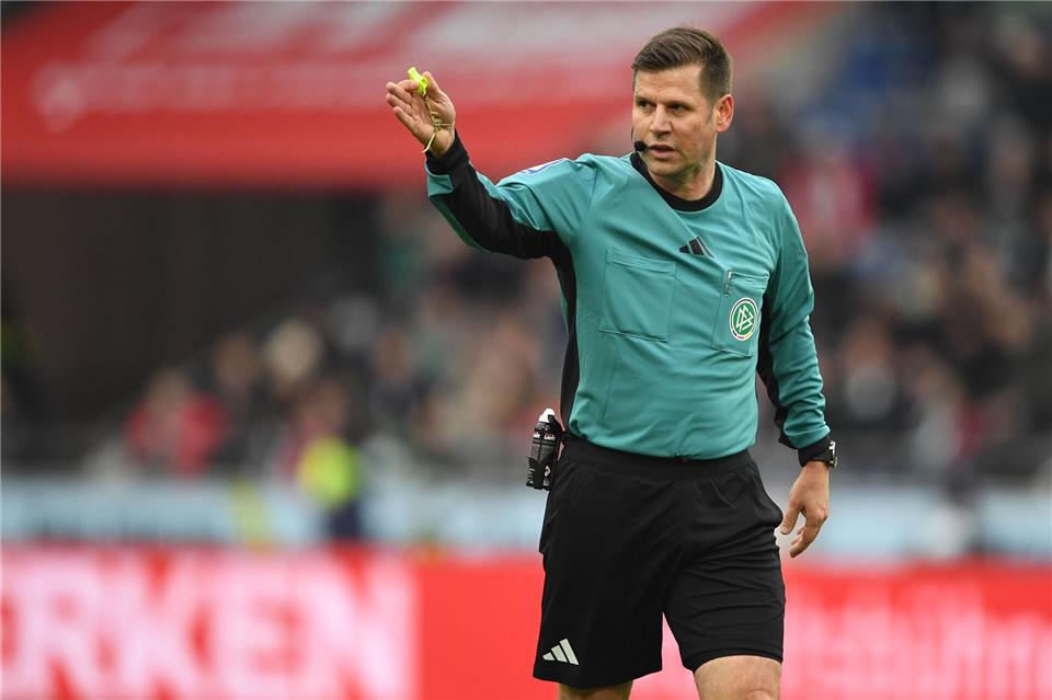 SrAnsetzungen's tweet photo. Bundesliga, 30. Spieltag

1. FC Heidenheim - FC Bayern München (Sa., 15:30 Uhr)

🙎🏼‍♂️: Frank Willenborg 
🚩: Guido Kleve 
🚩: Lasse Koslowski 
4⃣ : Lars Erbst 
🖥️ : Sven Jablonski 
🖥️ : Dr. Arne Aarnink

#Willenborg #FCHFCB #Bundesliga https://t.co/w4d3wQZ4Vb