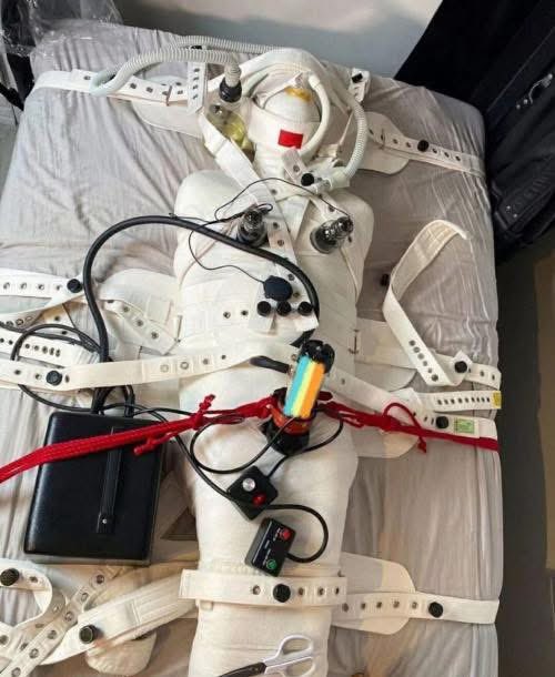 Mike Bong (@weirdbongs) on Twitter photo 