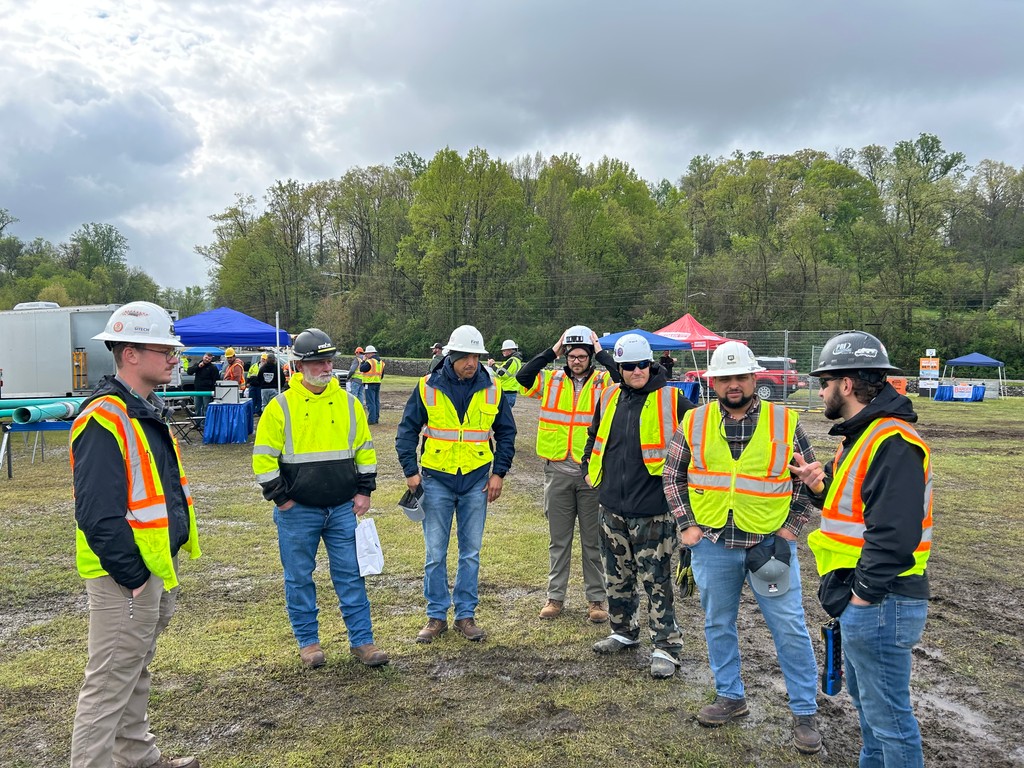 gotpotholestn's tweet photo. PRI of East TN recently participated in the 3rd Annual NUCA of East TN Contractor Demo Days. This event helps emphasize safety &amp; provide training to the utility contracting industry. Here PRI demonstrates one of the Cementech C60 Volumetric Concrete trucks we use across TN. https://t.co/GtRTcT70G1