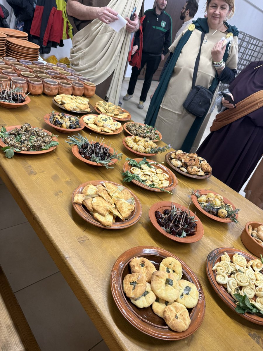 Dr Sara Perry tweet media