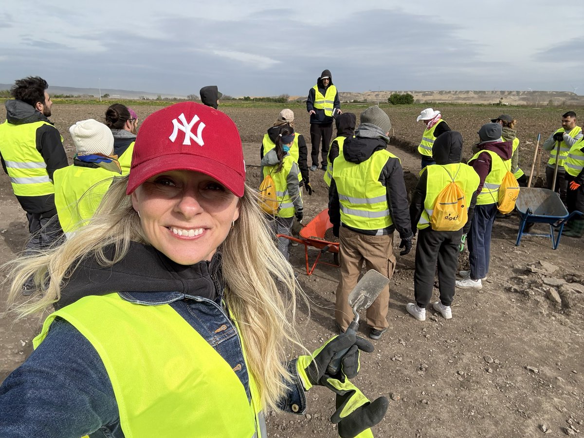 Dr Sara Perry tweet media