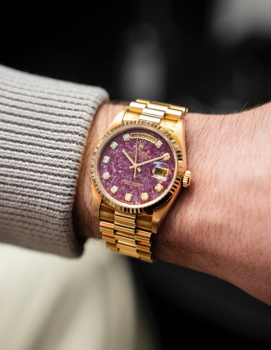 GlobalWatchClub's tweet photo. Vintage Rolex Day-Date 36mm with a Grossular Garnet Rubellite Diamond-set Dial 💎

A very rare dial! https://t.co/8YQAH8IBuL