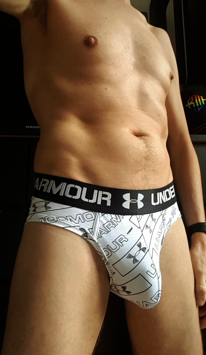 myunderweargasm's tweet photo. What kind of underwear did you choose today, Thursday 17th of April 2025? Respond with your photo in the comments. #UnderwearDay #MensUnderwear #ShareYourUnderwear https://t.co/5TUf8z2y7A