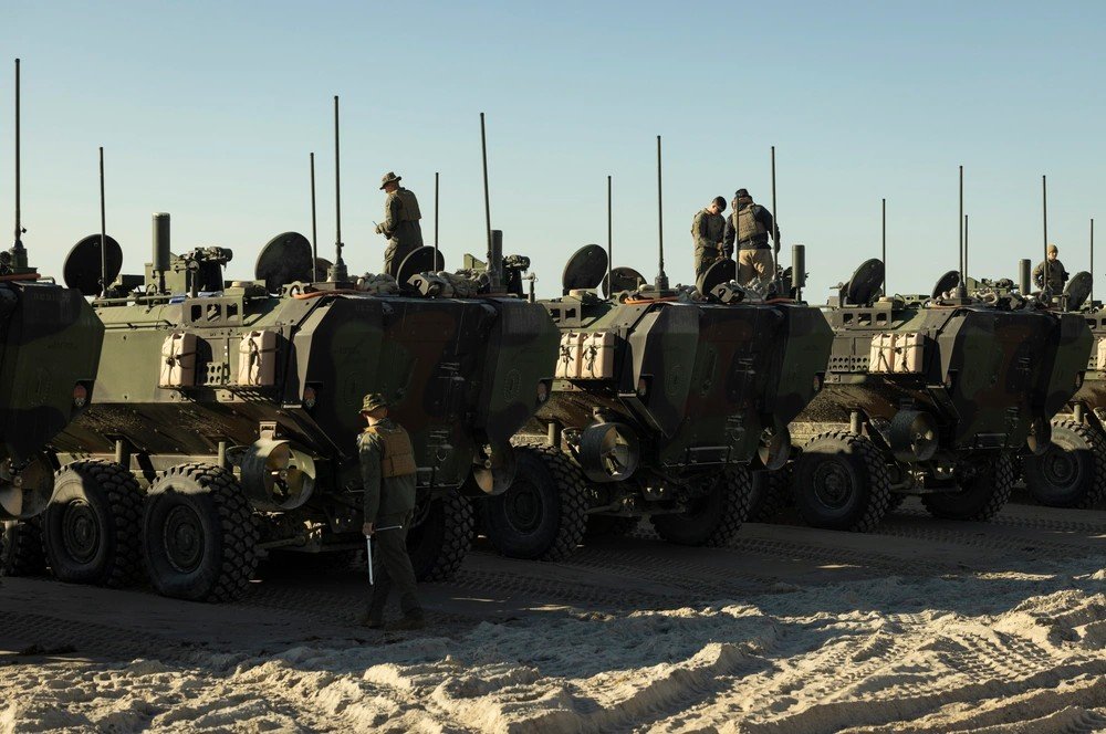 II MEF (@iimefmarines) on Twitter photo Force Design in Action
<a href="/USMC/">U.S. Marines</a> with 2d Assault Amphibian Battalion, <a href="/2dMarDiv/">2d Marine Division</a> conduct operational testing on Amphibious Combat Vehicles on Marine Corps Base <a href="/camp_lejeune/">Camp Lejeune</a>, North Carolina.
📸Lance Cpl. Alexandria Serrano Force Design in Action
<a href="/USMC/">U.S. Marines</a> with 2d Assault Amphibian Battalion, <a href="/2dMarDiv/">2d Marine Division</a> conduct operational testing on Amphibious Combat Vehicles on Marine Corps Base <a href="/camp_lejeune/">Camp Lejeune</a>, North Carolina.
📸Lance Cpl. Alexandria Serrano