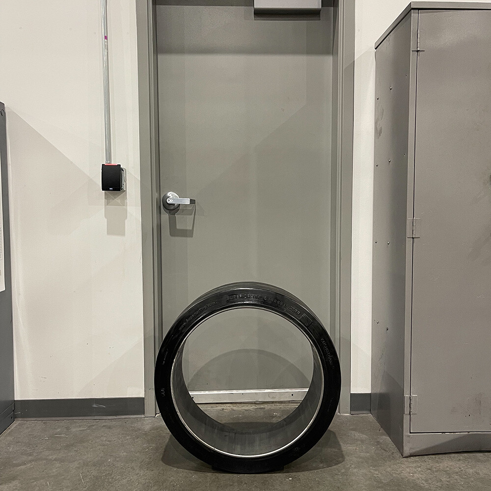 Hamilton_Caster's tweet image. Ready to roll with the best? 🚀 Hamilton&apos;s Press-On Wheels are your go-to for heavy-duty tasks! With capacities up to 34,000 lbs, they&apos;re built to conquer any challenge. #HamiltonWheels #HeavyDutySolutions #IndustrialStrength #InnovationInMotion #PressOnPower