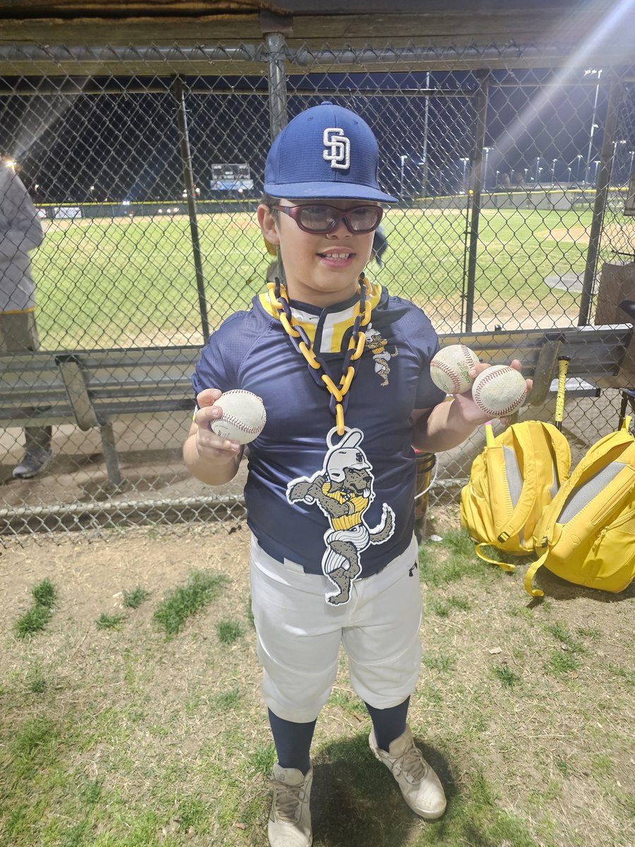 Hard work pays off! 4 homeruns for the weekend! #thedub