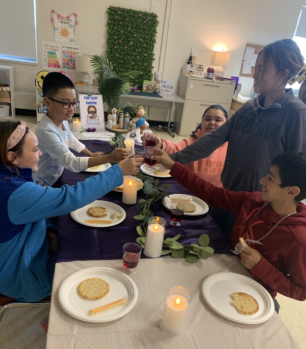 Mrs. Petrozza tweet media