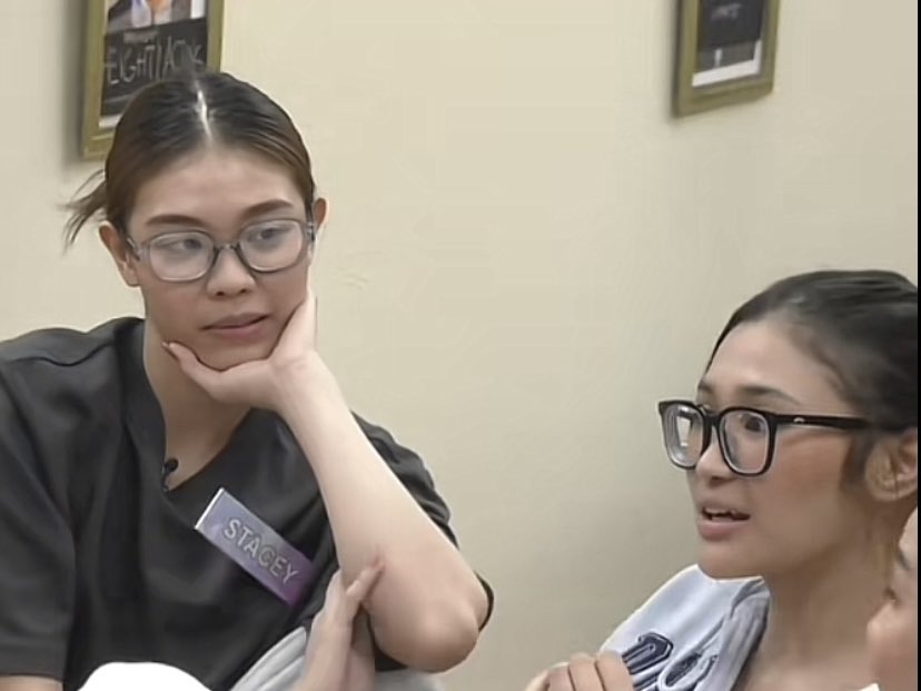 napakacolet's tweet photo. HELLO?!???!!

#BINIxPBBCollab #PBBCollabBloom
#BINI_Jhoanna #BINI_Stacey https://t.co/MXxg1aoqmh