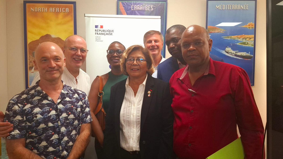 Marché du #travail 2025 : notre territoire ralentit, mais les besoins persistent.
💥7 549 recrutements prévus (-17,7 % vs 2024)
Moins d’intentions, mais 89 % des employeurs déclarent + de besoins.
Les tensions restent fortes.
#Emploi #BMO2025