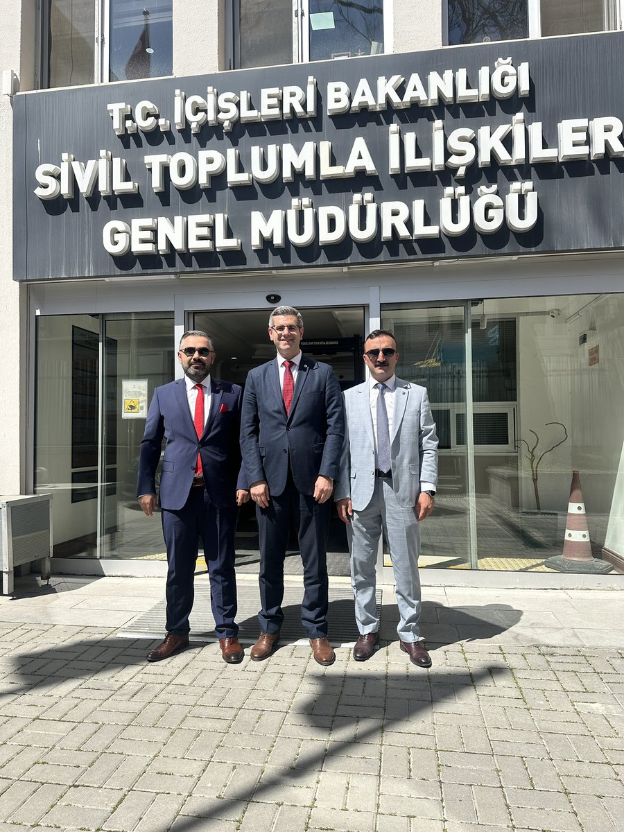 Çok Kıymetli Kırıkkale PTT Baş Müdürüm Mustafa AKDEMİR ve Kırıkkale Türk Telekom İl Müdürüm Yasin GÜNGÖR, nazik ziyaretiniz için teşekkür ediyorum. 🇹🇷