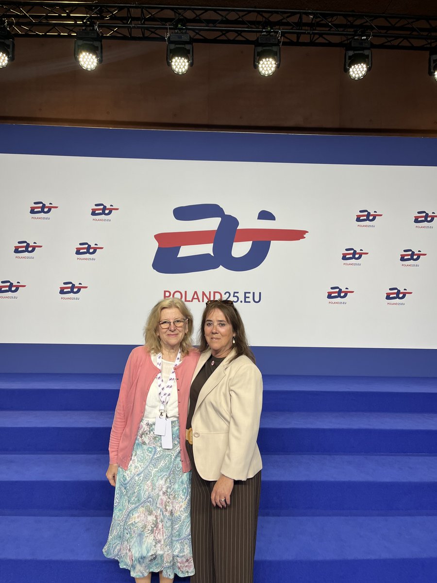 European Women's Lobby (@europeanwomen) on Twitter photo Thanks <a href="/KotulaKat/">Katarzyna Kotula</a> @POLAND25EU for a great informal Gender Equality Ministers’ meeting on 16 April. <a href="/EuropeanWomen/">European Women's Lobby</a> urges formal EU Council formation on #GenderEquality to boost #gendermainstreaming & advance the #WomensRights #Roadmap + #BeijingPlatform.
<a href="/StoichevaIliana/">Iliana Balabanova</a> <a href="/eige_eu/">EIGE</a> Thanks <a href="/KotulaKat/">Katarzyna Kotula</a> @POLAND25EU for a great informal Gender Equality Ministers’ meeting on 16 April. <a href="/EuropeanWomen/">European Women's Lobby</a> urges formal EU Council formation on #GenderEquality to boost #gendermainstreaming & advance the #WomensRights #Roadmap + #BeijingPlatform.
<a href="/StoichevaIliana/">Iliana Balabanova</a> <a href="/eige_eu/">EIGE</a>
