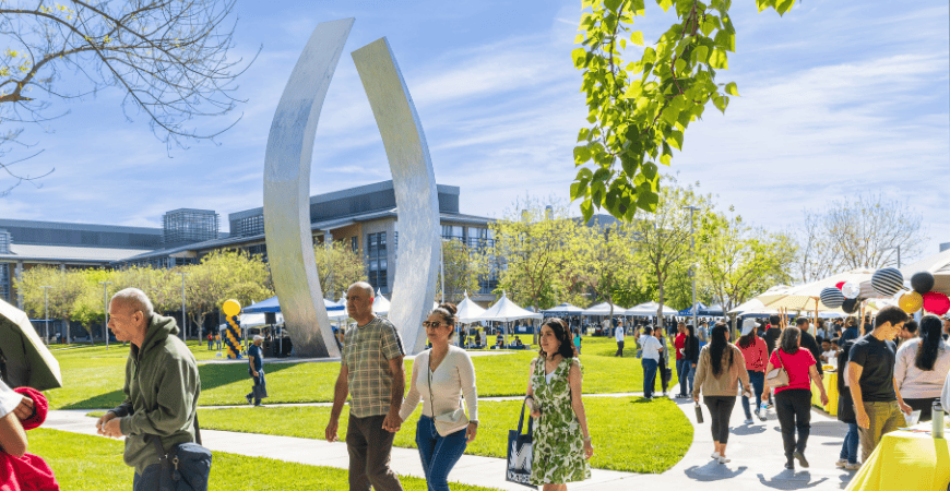 UC Merced is excited to welcome admitted students, their families and friends to campus for another unforgettable Bobcat Day! This annual open house offers a full day of presentations, hands-on activities and an up-close look at life as a Bobcat. 🔗 ucm.edu/qr2rwj