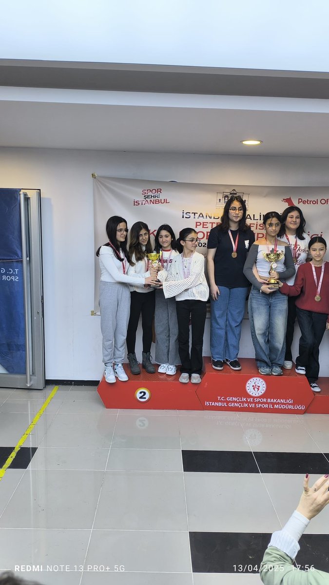 Petrol Ofisi İstanbul Okul Spor Kulüpleri Beylikduzu ilçe Satranç Turnuvası 
Yıldız Kızlar kategorisi İlçe 2. olan kız takımımızı tebrik ederiz.
<a href="/istanbulilmem/">İstanbul İl Millî Eğitim Müdürlüğü</a> <a href="/Beylikduzu_mem/">Beylikdüzü İlçe Millî Eğitim Müdürlüğü</a>