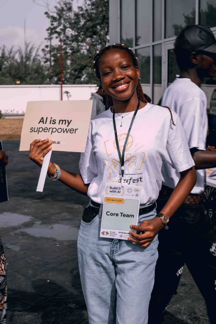DammieAdewale's tweet photo. #BuildwithAIUnilorin 2025 is definitely one for the books!
I had an amazing time learning and one major thing that stuck with me is "don't let AI think for you, let it think with you'π
Shout out to the whole team for pulling this up!ππ @gdgoc_unilorin
#bwai https://t.co/DB735i656E