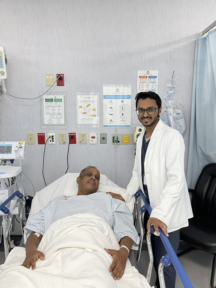 majodei's tweet photo. الصحة تاج على رؤوس الاصحاء لا يراها إلا المرضى 

"من لا يشكر الناس لا يشكر الله"🤲

اللهم لك الحمد والشكر تم اجراء عملية إزالة ورم بالمعدة وتكللت بالنجاح ولله الحمد 
لا تنسوني من الدعاء ربي يسعدكم ويحفظكم من كل مكروه🤍🌹

واشكر جميع من اتصل وقام بالسؤال والاطمئنان 

الشكر لجميع الطاقم الطبي في مستشفى الملك فيصل التخصصي:-
كوادر طبية سعودية ربي ينفع بهم لاعتلاء أفضل المناصب ويوفقهم ويحفظهم 🤲🌹🇸🇦🇸🇦

دكتور / ايمن المهيدب استشاري الجهاز العظمي والكبد والمناظير العلاجية
دكتور / معاذ النجمي استشاري الجهاز العظمي والكبد والمناظير العلاجية
دكتور/ بدر البواردي استشاري أمراض الجهاز الهضمي ومتخصصًا في الأمراض الالتهابية للأمعاء
دكتور استشاري / عبدالله الطويله
دكتور استشاري / سعود الحايلي زراعة النخاع والخلايا الجذعية
ممرضة المختبر / بشاير
ممرضة علاجية / جيجي
دكتور استشاري الطواريء / بندر الجهني

@KFSHRC 
@SaudiMOH 
@AlmuhaidbAymen
@Badr_AlBawardy 
@Mofareh5 
@sbazarbashi 
@amfozan 
@DrAzizAlrgabi @sttf_ksa @mosgovsa @mohammedalsaud 
#kfshrc_care
#التخصصي 
@KFSHRC 
#مستشفى_الملك_فيصل_التخصصي