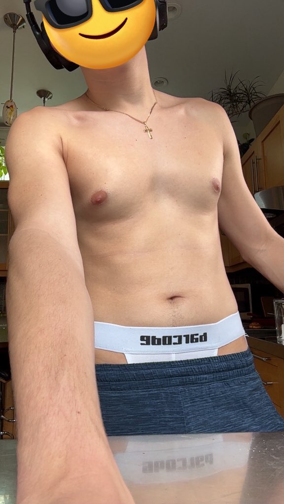 NStwink's tweet photo. Thirst Trap Thursday Pt 2 😜 https://t.co/YVHwubtteC