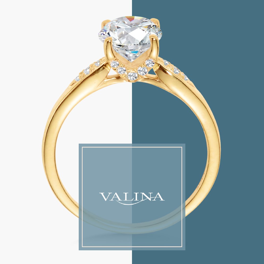 ValinaJewelry's tweet image. Every great love story begins with a moment like this. Find the ring that tells yours.

ecs.page.link/3c3st

#TheOne #PerfectProposal #TimelessElegance #Valina