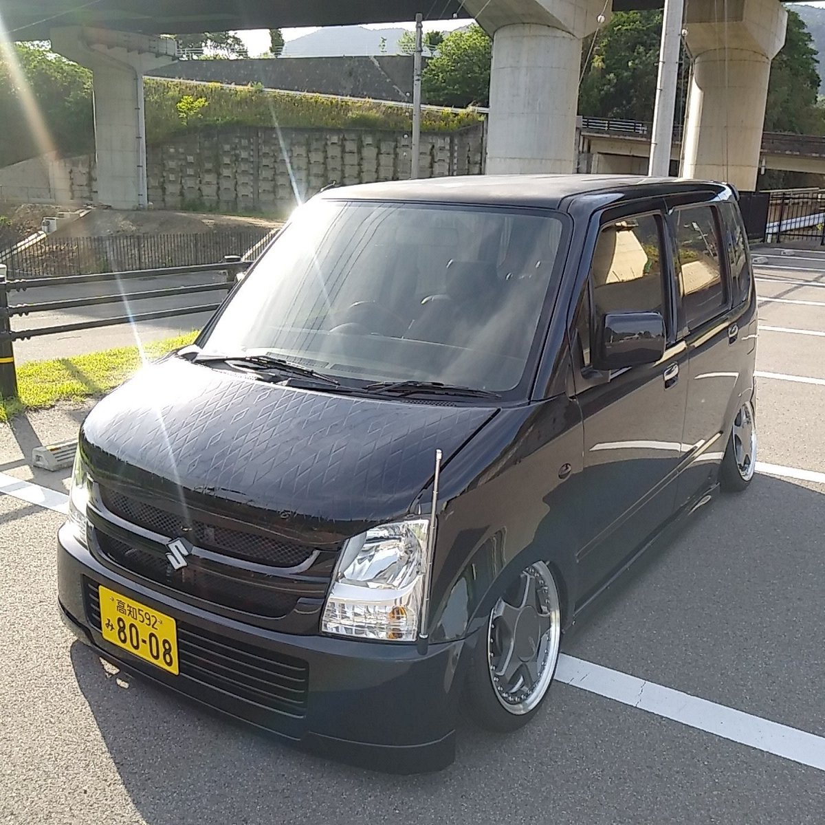LX470_88's tweet photo. #低車高のワゴンRはかっこいい
過去車 https://t.co/LqfTn6ZJia