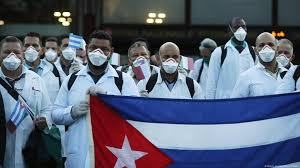 HenryLopezJi20's tweet photo. Nadie en en el mundo  aplastará la fuerza de la verdad  de la Cooperación Médica Cubana,  no existe fuerza para aplastar  el legado de #Fidel  de defender valores en los que se cree al precio de cualquier sacrificio;  #CubaCoopera  es modestia, desinterés, altruismo y solidaridad https://t.co/18D5QnAc2w