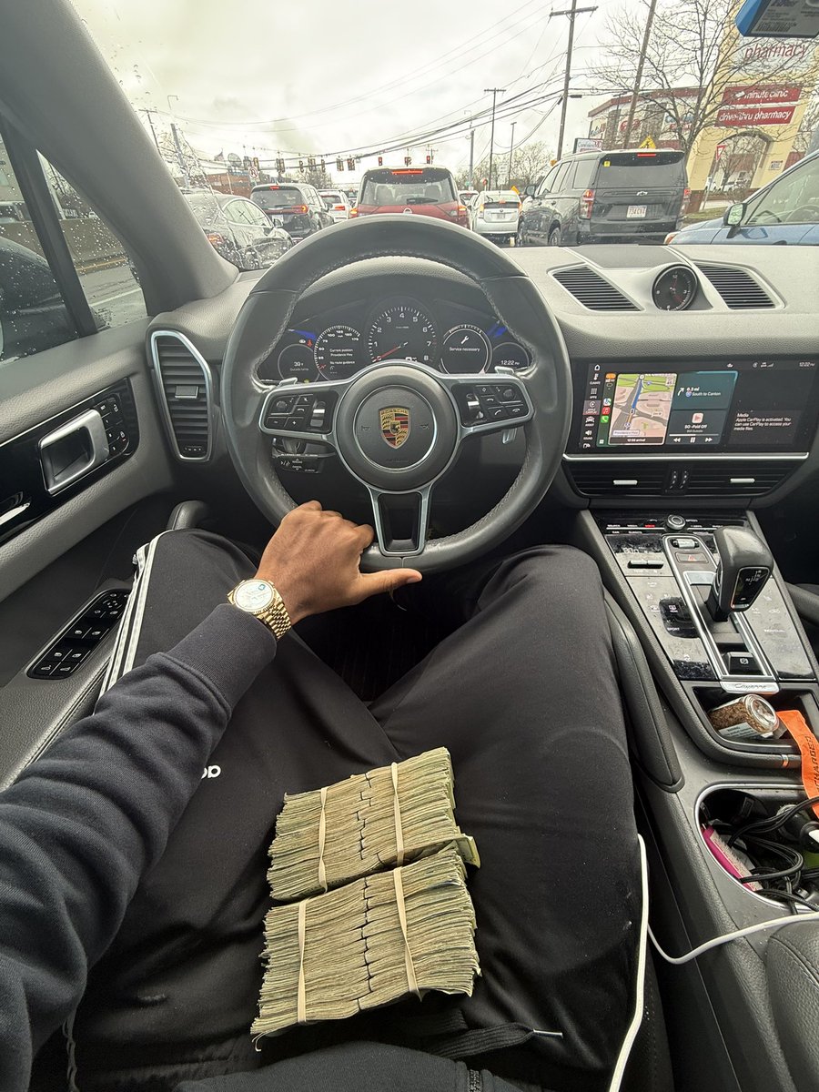 stilloutsidecsh's tweet photo. Music Dropping Soon🇬🇧📍🇺🇸 https://t.co/esMy5PLVTw