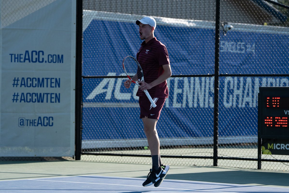 HokiesMTennis's tweet image. Proud of the fight this team showed in Cary yesterday π§‘