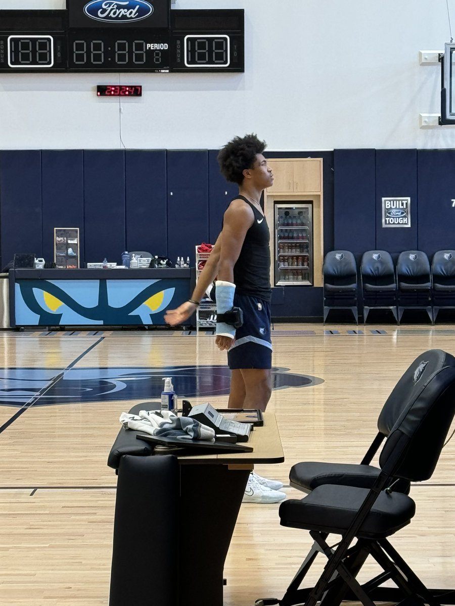 Some dudes just can’t stay out of the gym