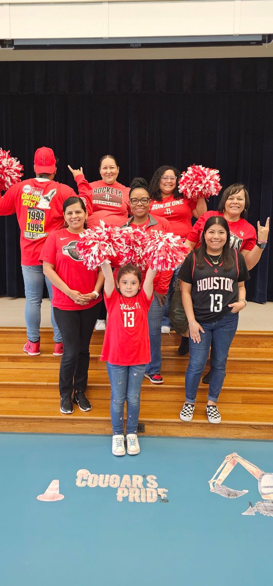 KennedyCougs's tweet photo. @KennedyCougs are pumping it up for the @HoustonRockets!! #LiftOffInRed #CougarPride #BuildingwithVision #WeAreAlief @AliefISD https://t.co/ugssbUE42R