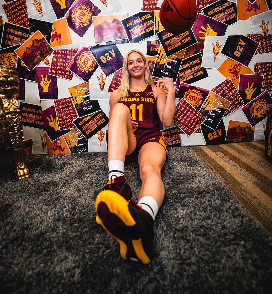BREAKING: Pitt transfer Marley Washenitz has committed to Arizona State. 

The 5-7 junior averaged 9.3 ppg and 2.7 apg. 

TRACKER: on3.com/her/news/on3-2…