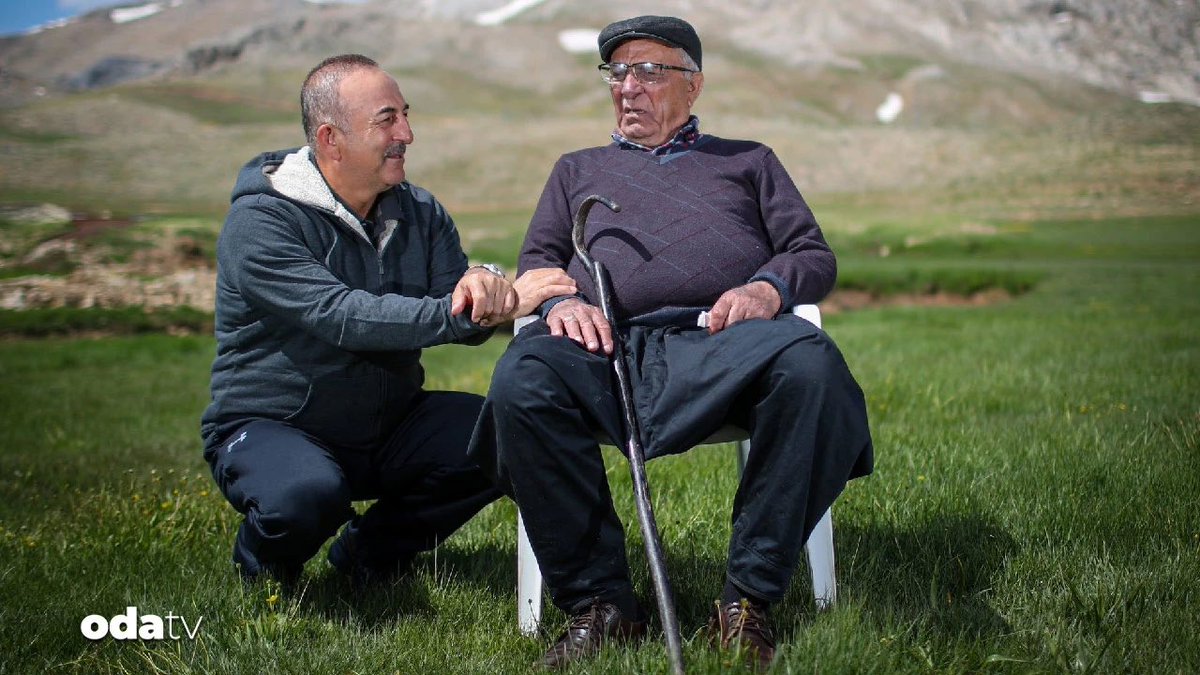 Eski Dışişleri Bakanımız, Antalya Milletvekilimiz Sayın <a href="/MevlutCavusoglu/">Mevlüt Çavuşoğlu</a>'nun Muhterem babası Osman Çavuşoğlu amcamız hakka yürüdü.
Merhuma Allah’tan rahmet kıymetli ailesine sabırlar ve başsağlığı dilerim.