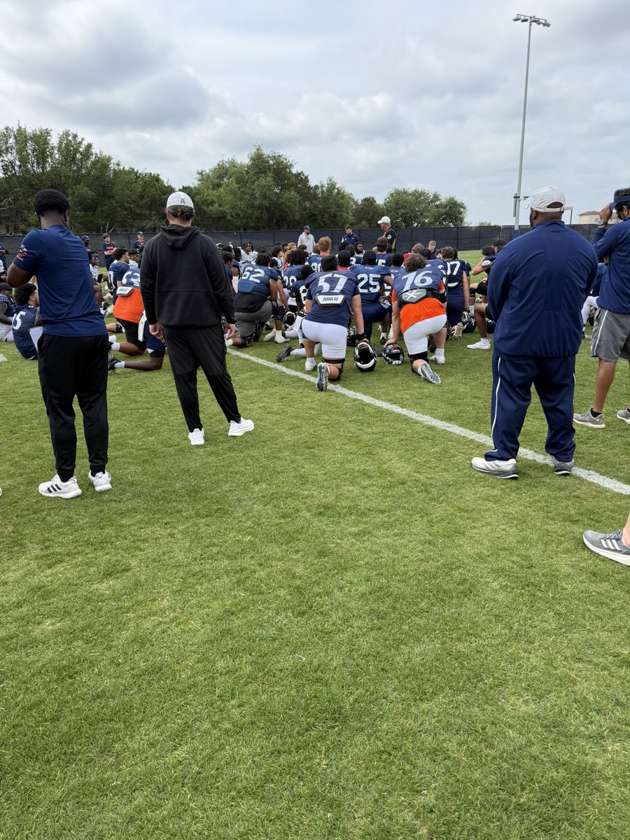 Easton Brockman (@brockmane70) on Twitter photo Had a great time in San Antonio watching <a href="/UTSAFTBL/">UTSA Football ๐</a> practice. Big thanks to <a href="/Coach_Felan/">Matthew Felan</a>, <a href="/CoachPeterGray/">Peter Gray</a> and <a href="/KurtTraylor/">Coach Kurt Traylor</a> for having me out.
<a href="/CoachPrice03/">Kris Price</a> <a href="/CoachKingLHS/">Ryan King</a> <a href="/GrantBrittonLHS/">Grant Britton</a> <a href="/Coach_Spencer3/">Brady Spencer</a> <a href="/LLionsFootball/">Leander Lions FB</a> <a href="/GRIT_FIT_/">Luke Hurtado ๐ฆ๐ง </a> <a href="/CoachLumbreras/">Larry Lumbreras M.Ed.</a> Had a great time in San Antonio watching <a href="/UTSAFTBL/">UTSA Football ๐</a> practice. Big thanks to <a href="/Coach_Felan/">Matthew Felan</a>, <a href="/CoachPeterGray/">Peter Gray</a> and <a href="/KurtTraylor/">Coach Kurt Traylor</a> for having me out.
<a href="/CoachPrice03/">Kris Price</a> <a href="/CoachKingLHS/">Ryan King</a> <a href="/GrantBrittonLHS/">Grant Britton</a> <a href="/Coach_Spencer3/">Brady Spencer</a> <a href="/LLionsFootball/">Leander Lions FB</a> <a href="/GRIT_FIT_/">Luke Hurtado ๐ฆ๐ง </a> <a href="/CoachLumbreras/">Larry Lumbreras M.Ed.</a>