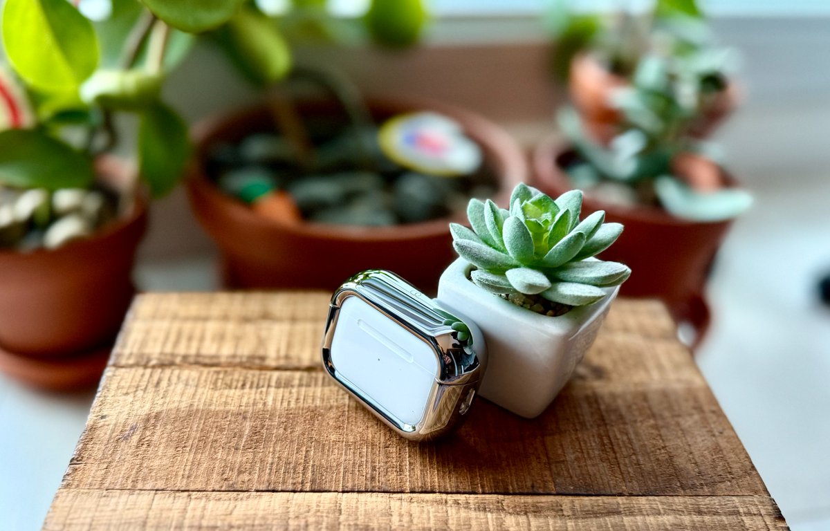 Arc’s brand-new bumper-style metal Pulse case for AirPods Pro 2 has landed in the office, and wow is it pretty – full review inbound very soon <a href="/9to5toys/">9to5Toys</a> 
9to5toys.com/2025/04/15/arc…
