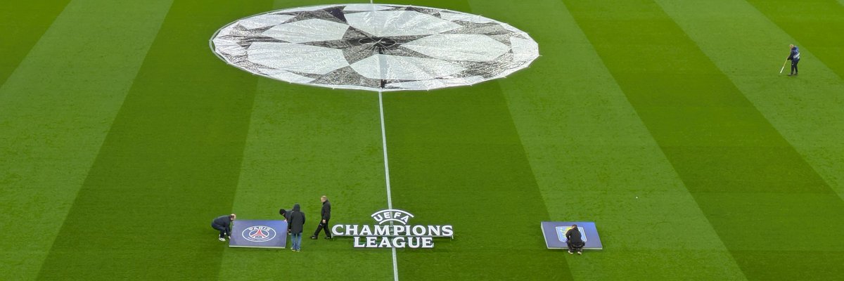 avfcfacts1's tweet photo. What a night Tuesday was, so proud of the lads! https://t.co/FCOr0utNMa