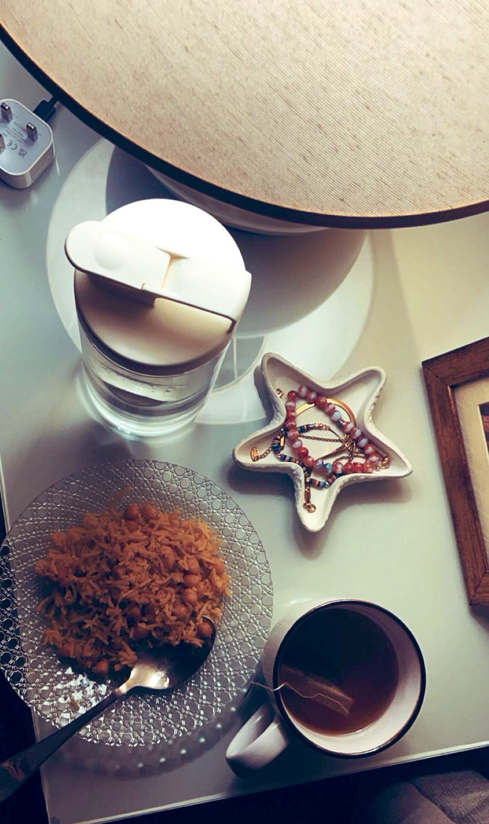 F00dFanatic's tweet image. Me and my emotional attachment to chana pulao…!💫

#leftovers #midnightsnacks