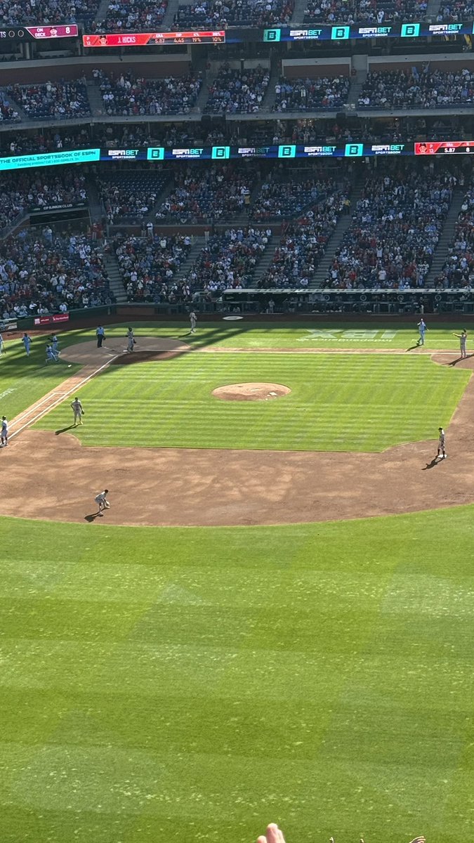 Good to see they suck at pitching too these days. Go Phillies! #RingTheBell