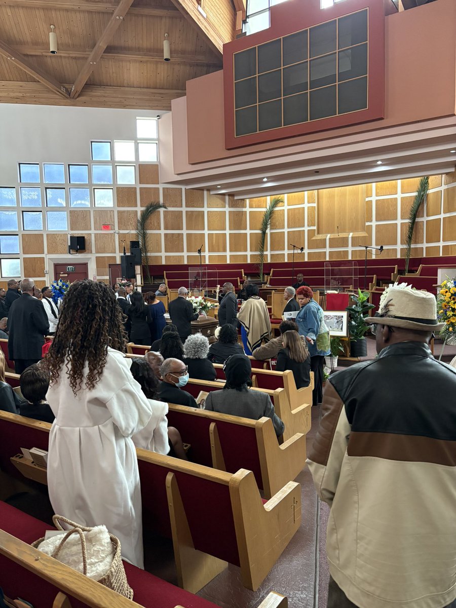 Rest easy unc Nate... 
double play on Willie Mays was LEGENDARY 🏆 
727  --&gt;  510 #NateOliver