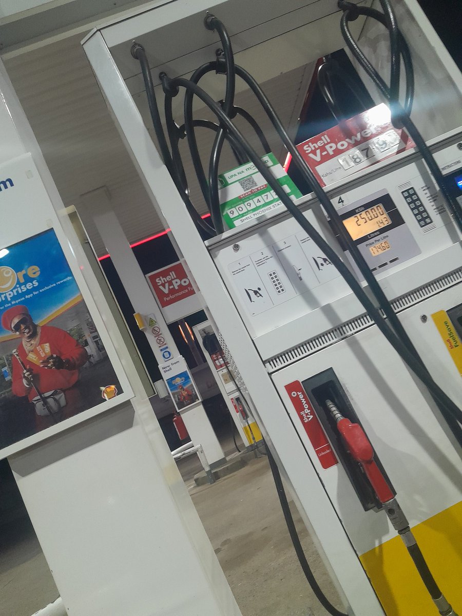 bernardowuor's tweet photo. Kisumu wayside shell. Pump is on but the attendant says they're 'closed' #Shell https://t.co/ISuIL61m8J
